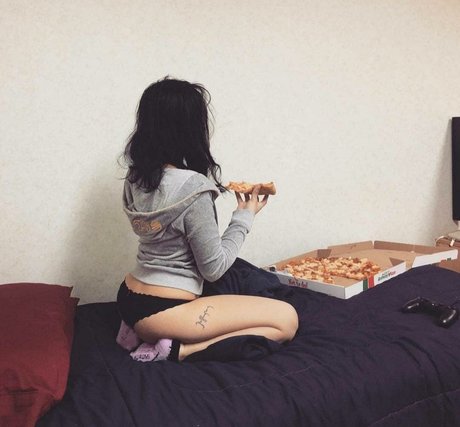 Bella Porch top actress galleries