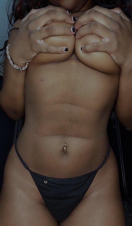 sierraemari star sexy image