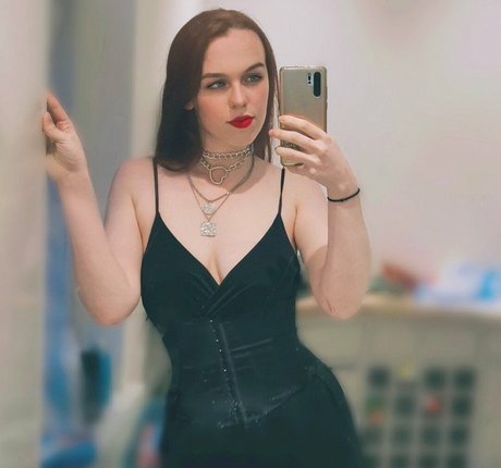 Sophie The Scientist model hot archive