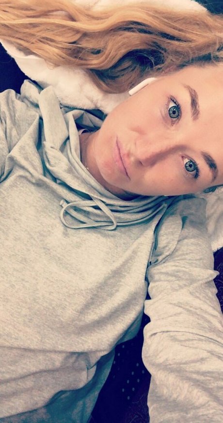 Julia Glushko porn model img