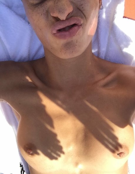 Adwoa Aboah nude model galleries