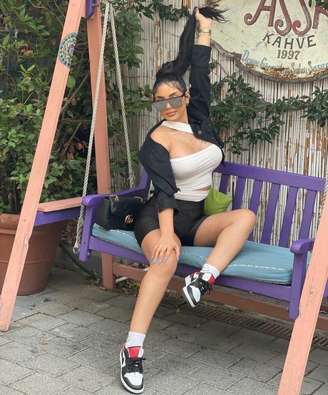 Wejdan Benarous perfect pornstar photos