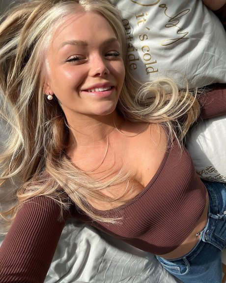 sarahx ws nice actress pictures