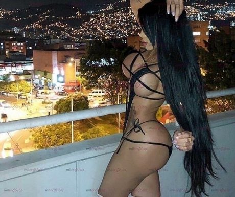 Laura Branyer pornographic model pictures