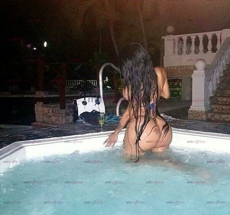 Laura Branyer erotic model picture