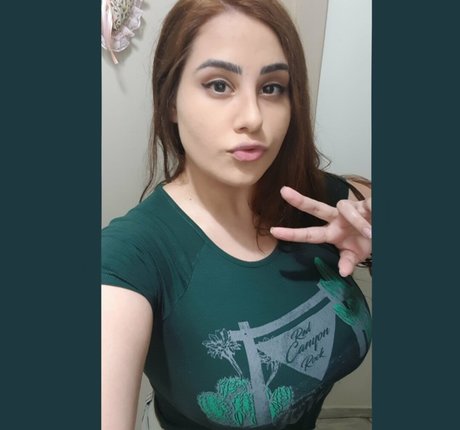 big dick shemale onlyfans free naked picture