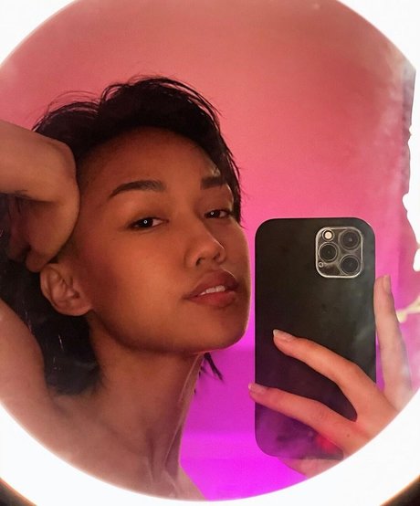 Tori Pareno model exclusive photo