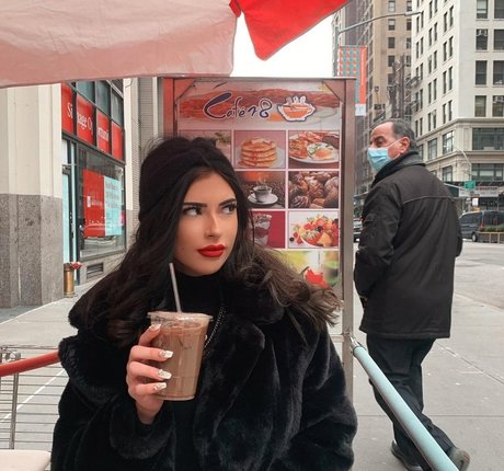 Kenna Vita pretty pornstar picture