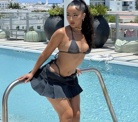 Akirayass star pornographic gallery