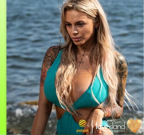 Andzelika Kramer exclusive model images