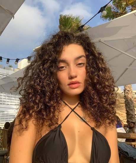 Liraz Nomdar star pornographic picture