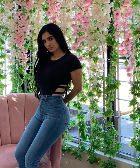 dixiemtzz exclusive pornstar pics