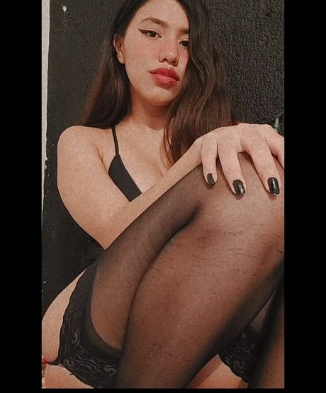 iNoheli model pornographic archive