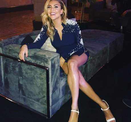 Cassie Scerbo pornstar adult pictures