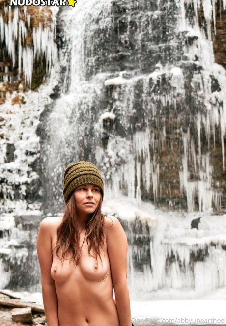 Abbyunearthed model art picture