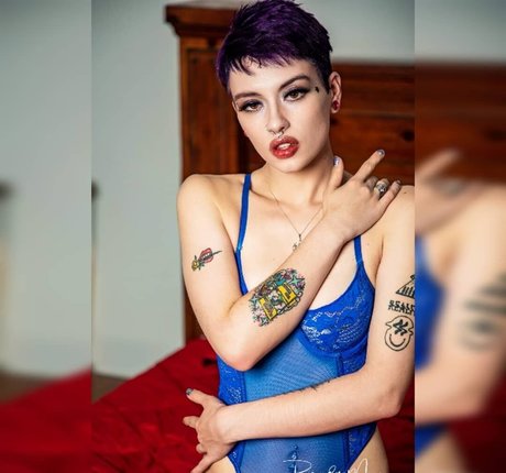 Amethyst queen19 star exclusive galleries