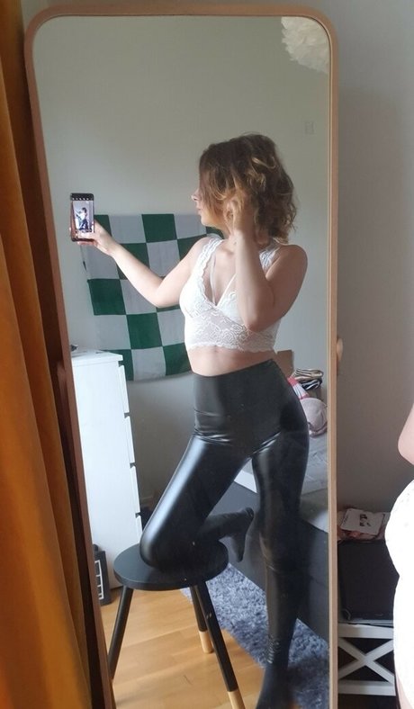 thick girls onlyfans sexy nude photos