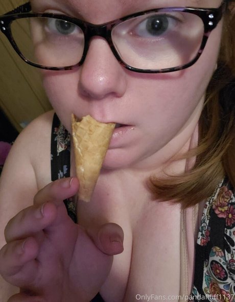 pandafluff1137 star hot images