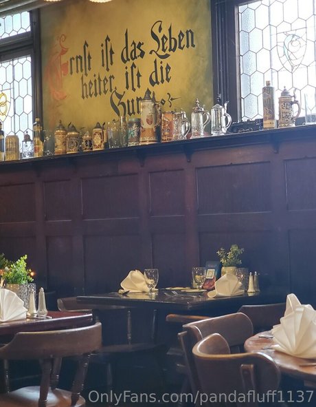 pandafluff1137 pornstar pretty img