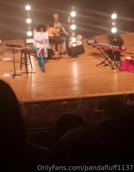 pandafluff1137 pornstar sexy image