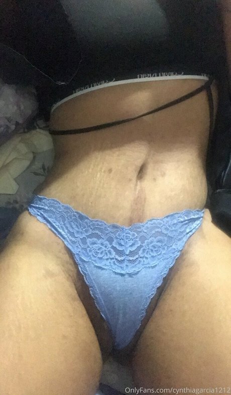 cynthiagarcia1212 model erotic picture