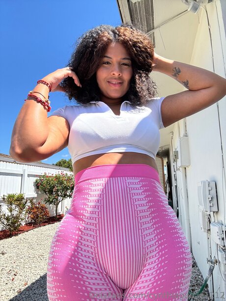 curvy kitty onlyfans free porn photos