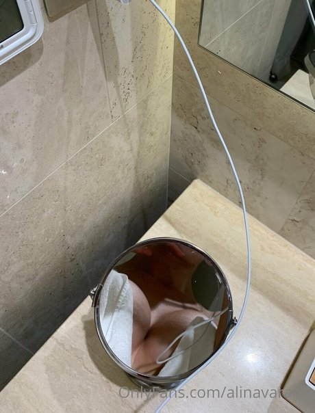 alinavaranik free actress img