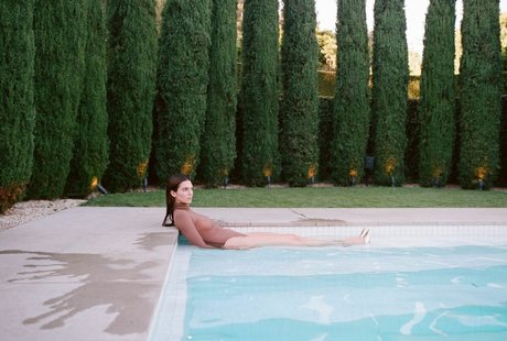 tanned onlyfans porn image