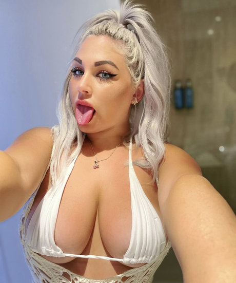 hanahbbyx xxx pornstar galleries
