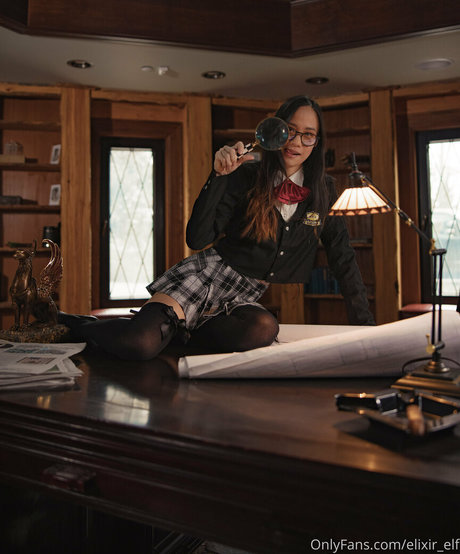 fingering pussy onlyfans erotic pictures