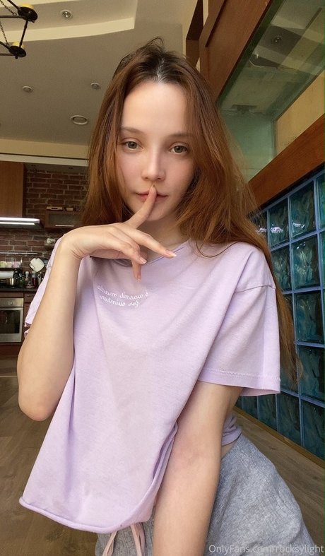 Rocksy Light star exclusive img