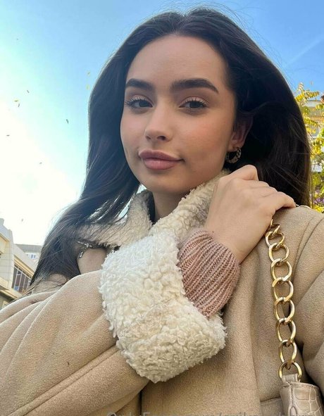 erika cherry nude star photo