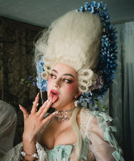 famous nude onlyfans sexy nudes pictures