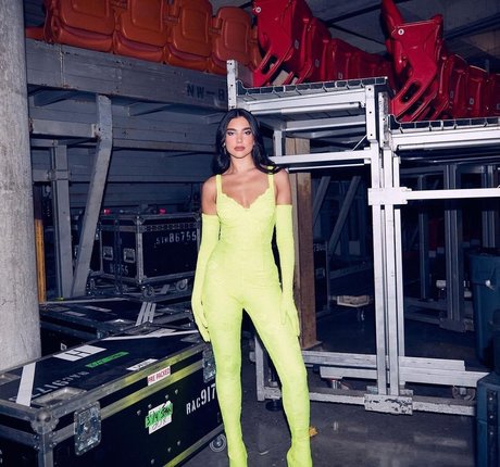 busty mom onlyfans naked image