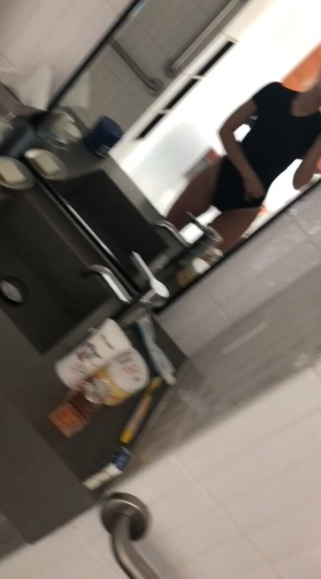 black teen onlyfans free nude picture