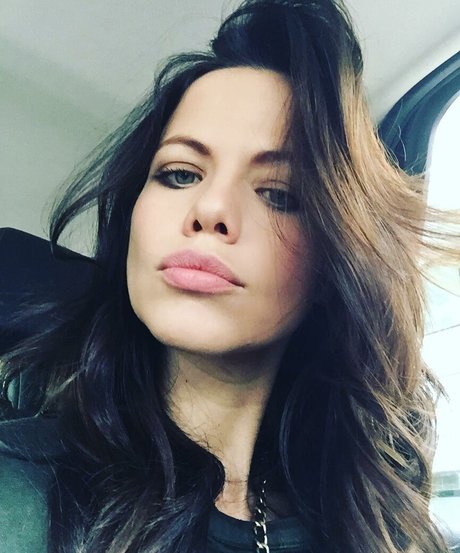 Tammin Sursok model naked pictures