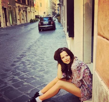 Tammin Sursok pornstar hot pictures