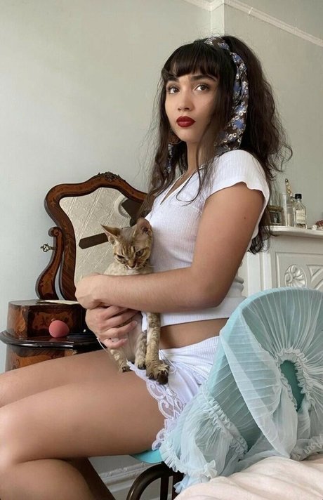 Rowan Blanchard exclusive pornstar image