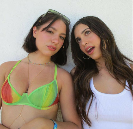 Mackenzie Ziegler pretty star photos