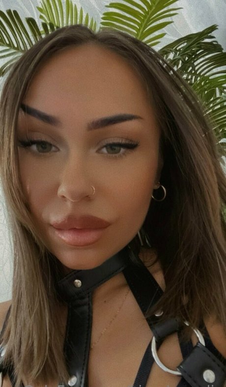 kissykornelia model beautiful archive