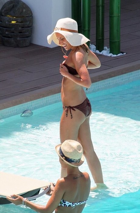 nude strip onlyfans pretty pictures