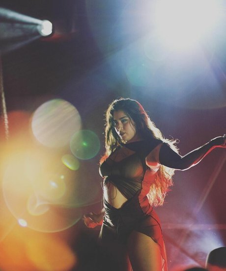 Lauren Jauregui free star archive