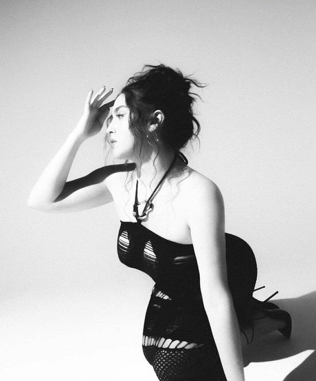 Lauren Jauregui top star pictures