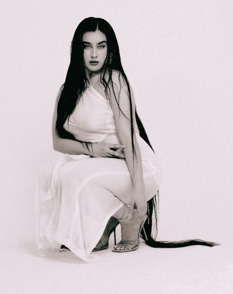 Lauren Jauregui model image