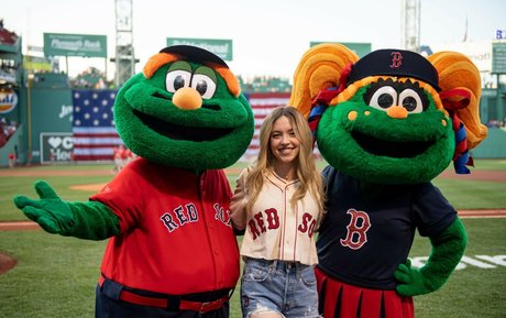 latina shemale onlyfans sexy nudes image