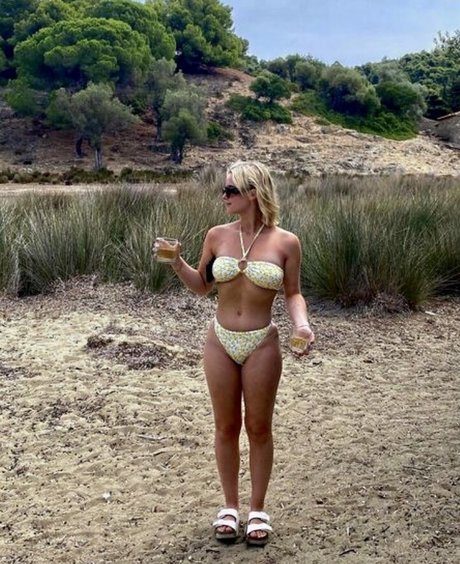 Millie Gibson hd actress archive