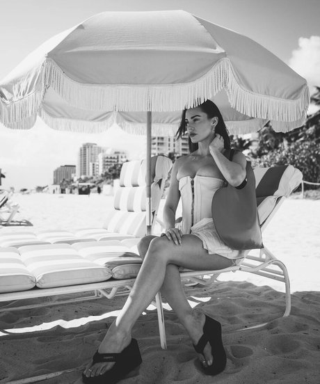 mirror onlyfans beautiful xxx img