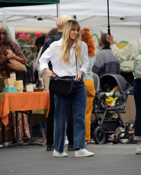 young onlyfans free sex picture