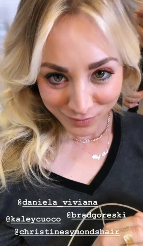 young onlyfans hot nude picture