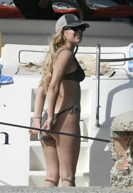 alt girl onlyfans art porn picture